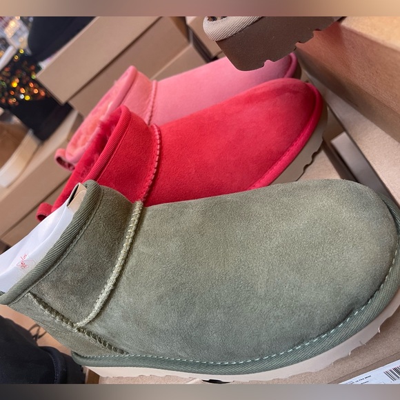🌲 NEW WITH TAGS🌲Ugg classic ultra mini color is BTOL size 8 - Picture 6 of 15